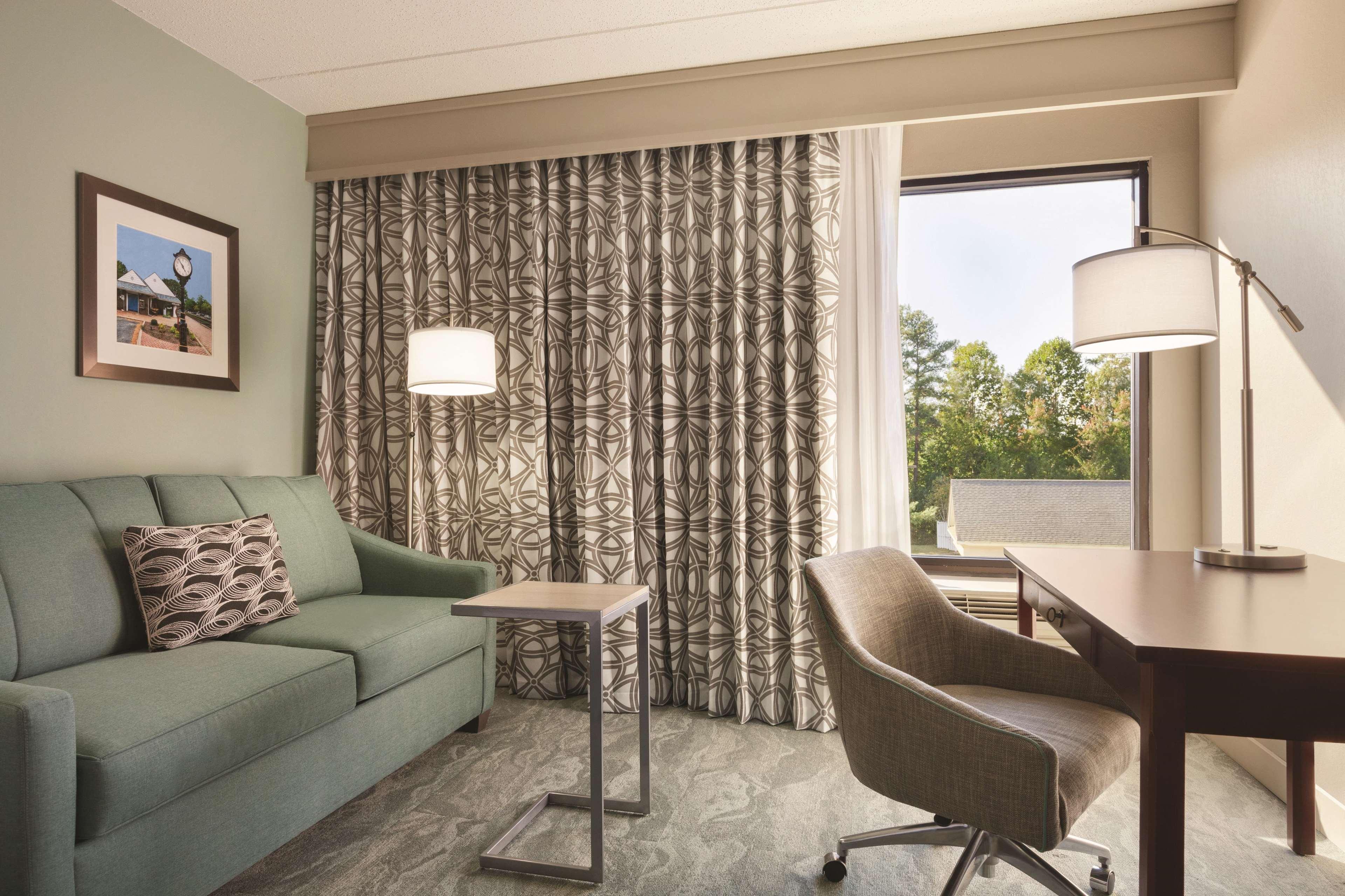 Hampton Inn Richmond/Ашленд Экстерьер фото